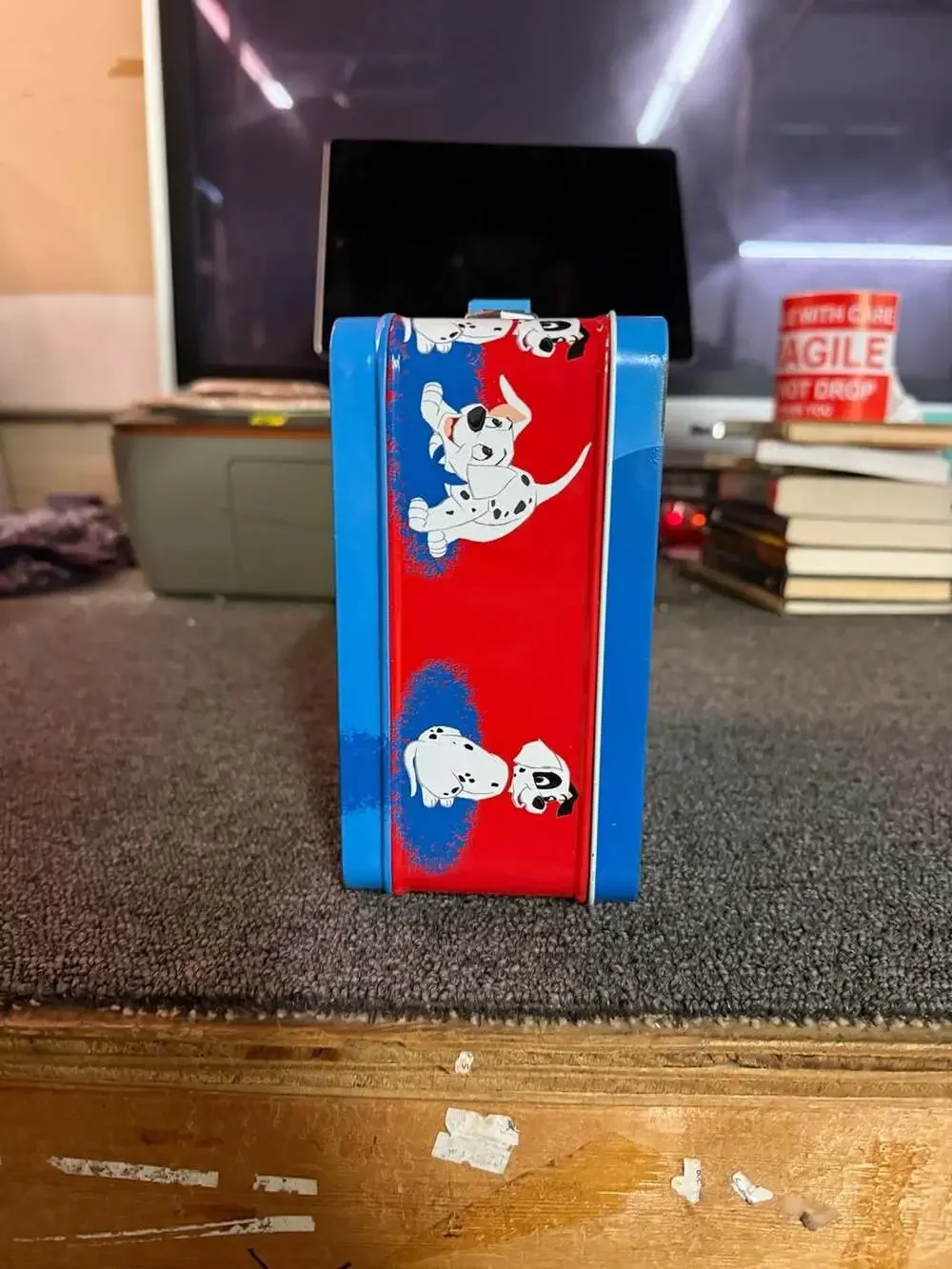 Disney Store 101 Dalmatians Tin Lunchbox